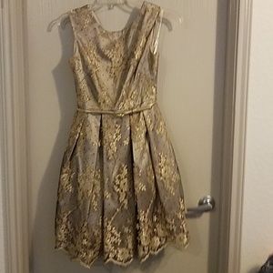 $378 NEW Semi Formal ladies dress sz 4 wedding, prom,